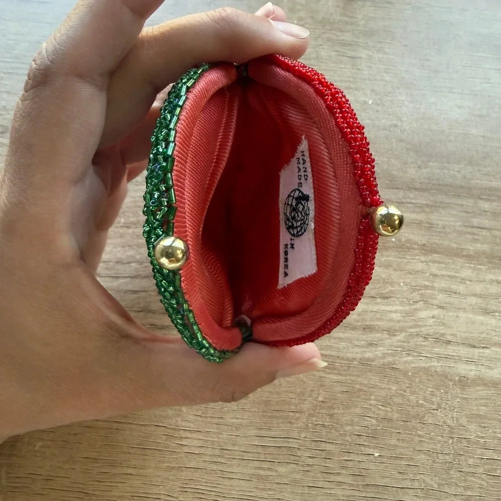 Vintage Hand Made Beaded Strawberry Coin Purse Kiss Lock Red Green Made In Korea